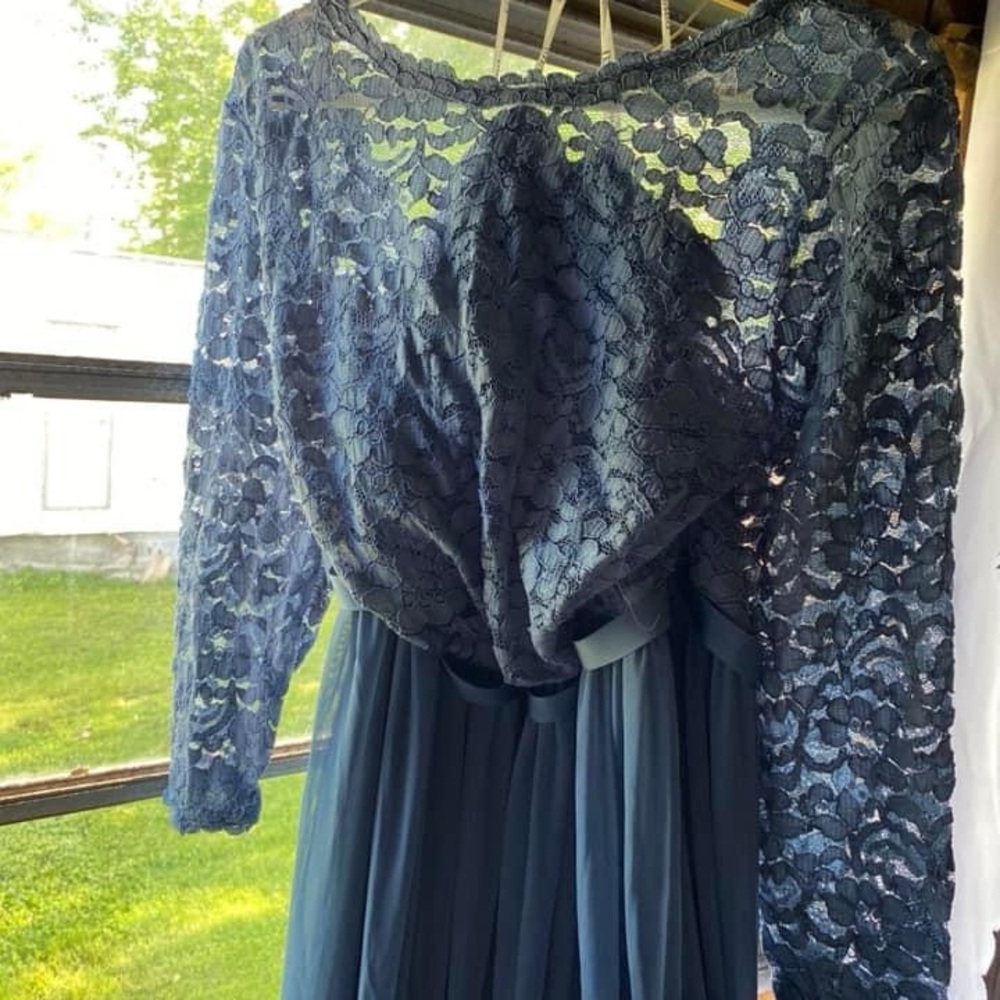 David’s bridal beautiful blue dress